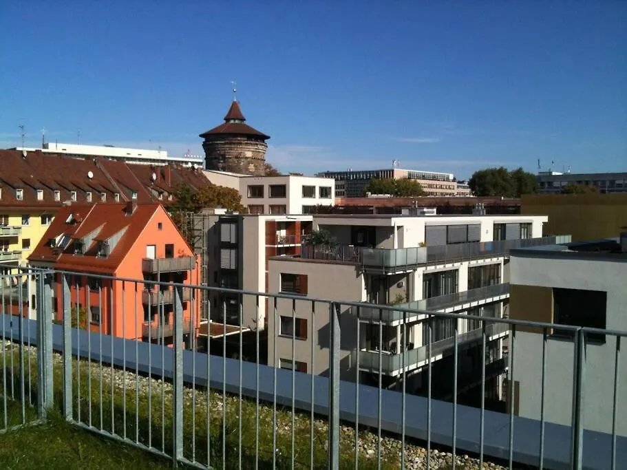 Penthouse-Wohnung - Balkon - Dachterrasse - Zentrum 뉘른베르크 독일